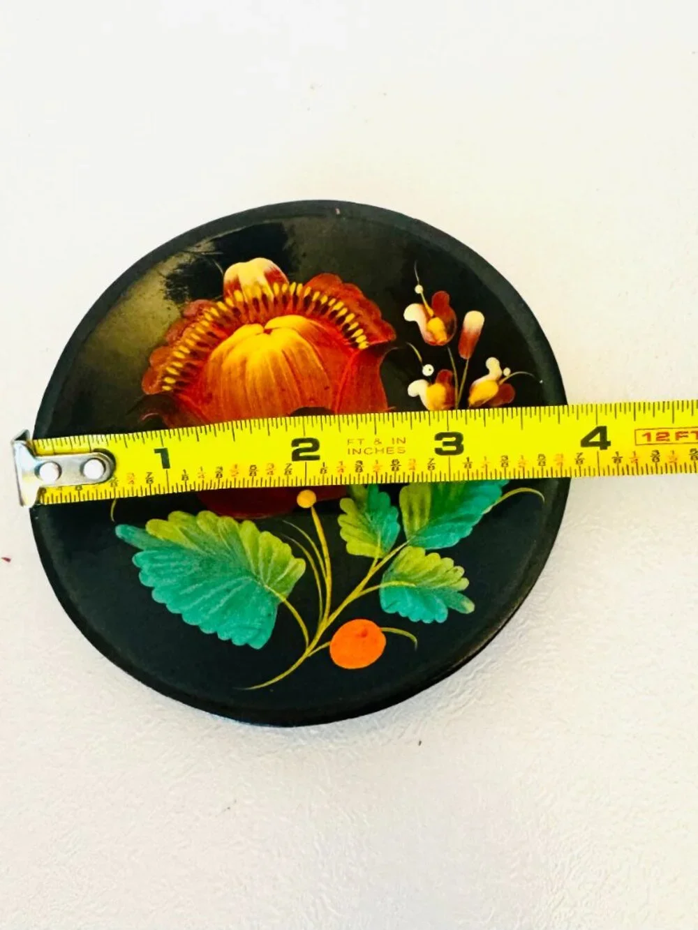 4 Vtg Ukraine Wooden Lacquer Floral Wall Plates 10-8-6-4